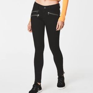 Carmar LF skinny jeans Elizabeth  zip sz 29